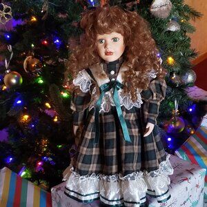 Vintage Victoria Collection Doll Porcelain 1990s